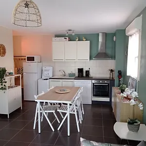 Le Soleil Du Luberon - T2 Avec Terrasse, Parking Et Clim Appartement