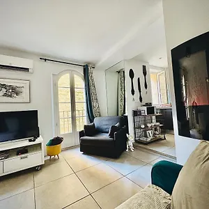 Petit Reve LʼIsle-sur-la-Sorgue